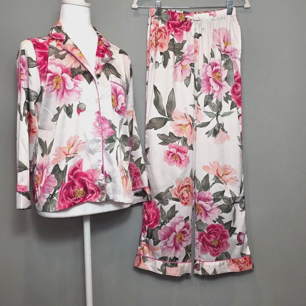 Victoria's Secret Satin Pajama Set XS Lounge Lingerie Romantic Coquette Feminine